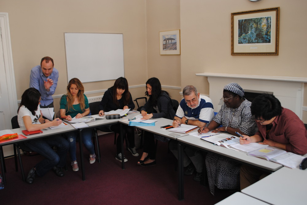 Многоцелевой курс - Великобритания и Ирландия – Multi Destination Course - UK and Ireland в школе CES Dublin