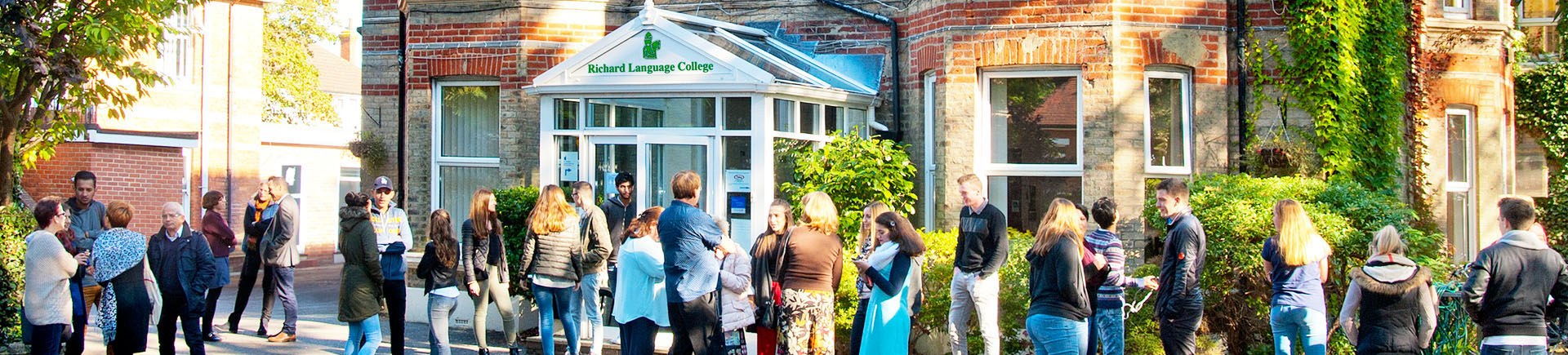 Обучение в Англии в школе Richard Language College в Борнмуте