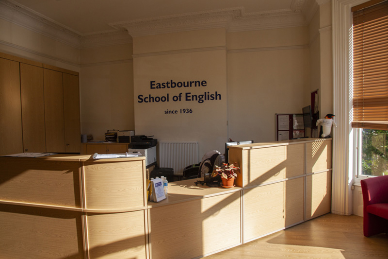 школа английского языка ELC Eastbourne