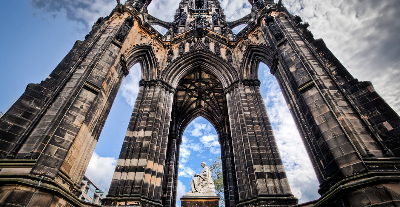 Scott Monument Шотландия в Эдинбург